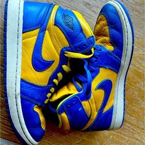 Boys Nike Air Jordan’s sz 7.5